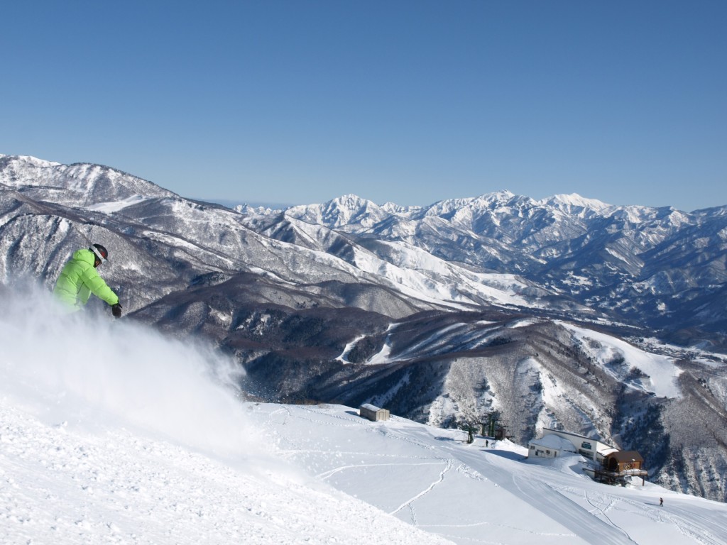 HAKUBA  POWDER SKI JAPAN